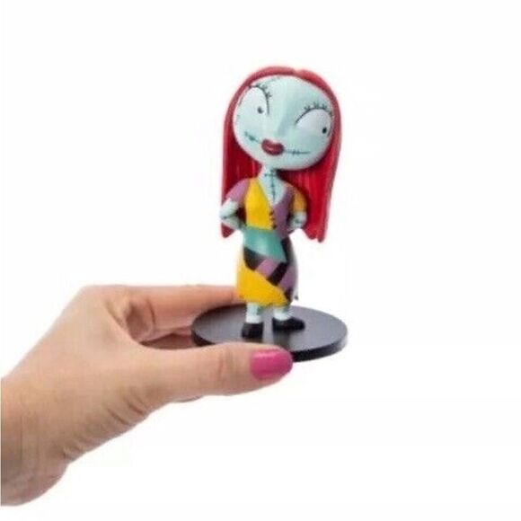 BNIB Sally Vinyl Figure Nightmare Before Christmas Culturefly Disney Collection - Picture 5 of 5